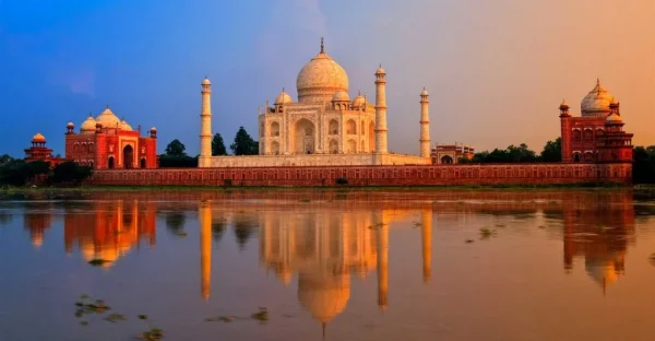 Sunrise-At-Taj-Mahal-Agra India is intense, magical, and full of surprises